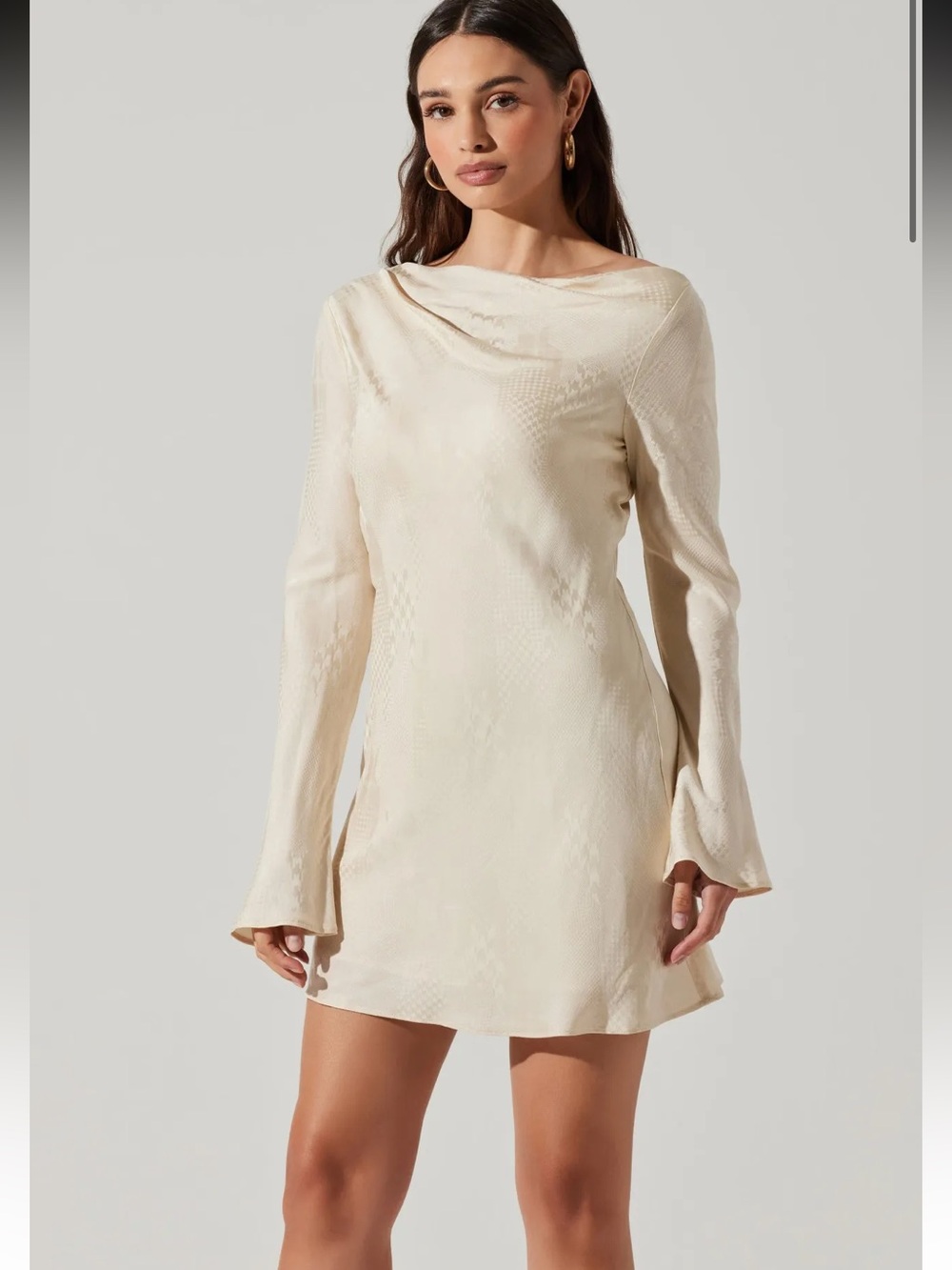 Revolve  Astr the label Sakari Bell Sleeve Mini dress sizeM cowl neck cream
